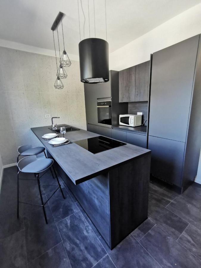 Oasis In The Near Amfiteatar,free Parking And Free Wi-fi * Pula
