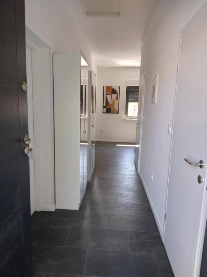 Oasis In The Near Amfiteatar,free Parking And Free Wi-fi Apartman